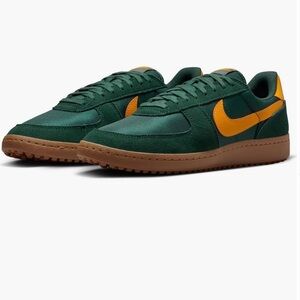 Nike Field General Shoes. men's size 8